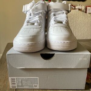 Nike Air Force 1 Mid '07 Triple White